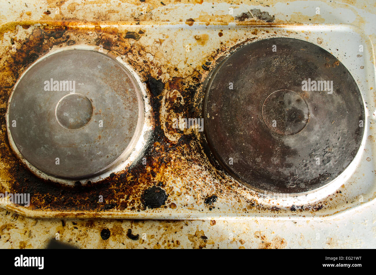 Les taches de rouille sur la vieille cuisinière électrique Banque D'Images