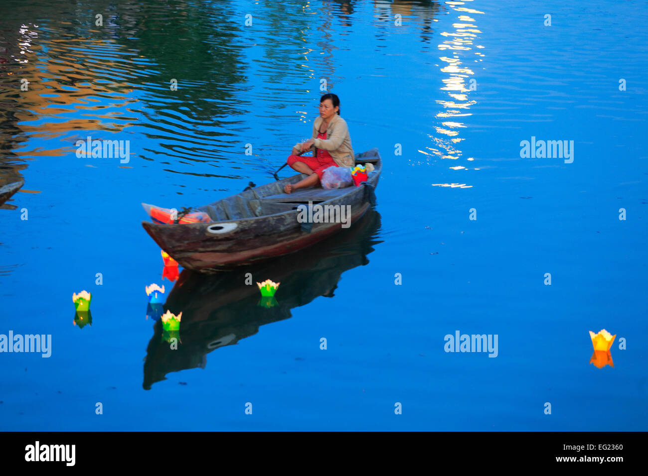 Soirée à Hoi An, la rivière Thu Bon, Vietnam Banque D'Images