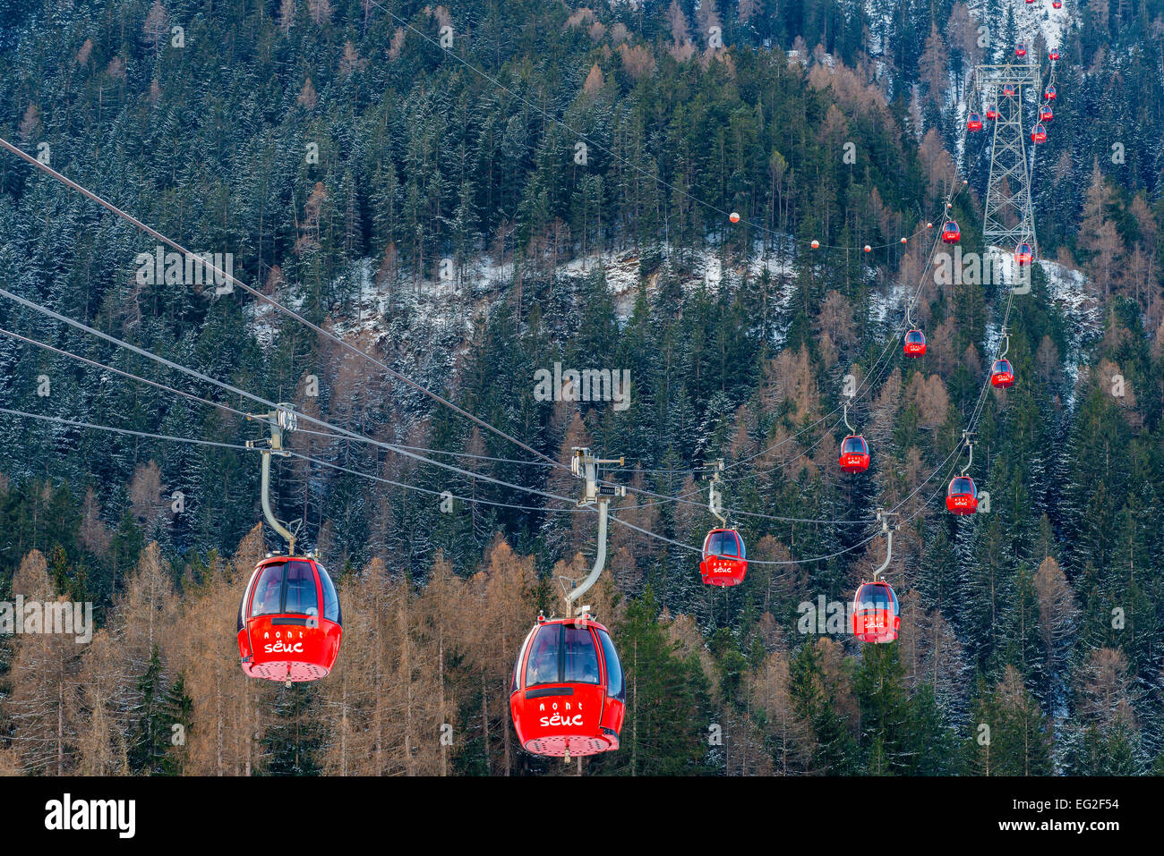 Siusi Alpe di Siusi ou télécabine, Ortisei ou St Ulrich, Val Gardena, l'Alto Adige - Tyrol du Sud, Italie Banque D'Images