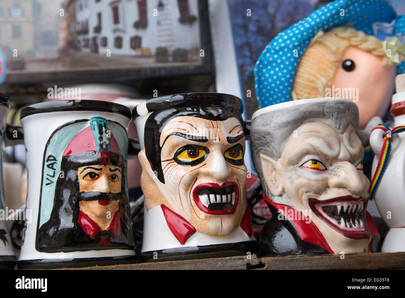 Dracula-Vlad roumaine Souvenirs montrant l'Empaleur Sigishoara et un 14 siècle ville médiévale,le bithplace de Vlad Tepes Banque D'Images