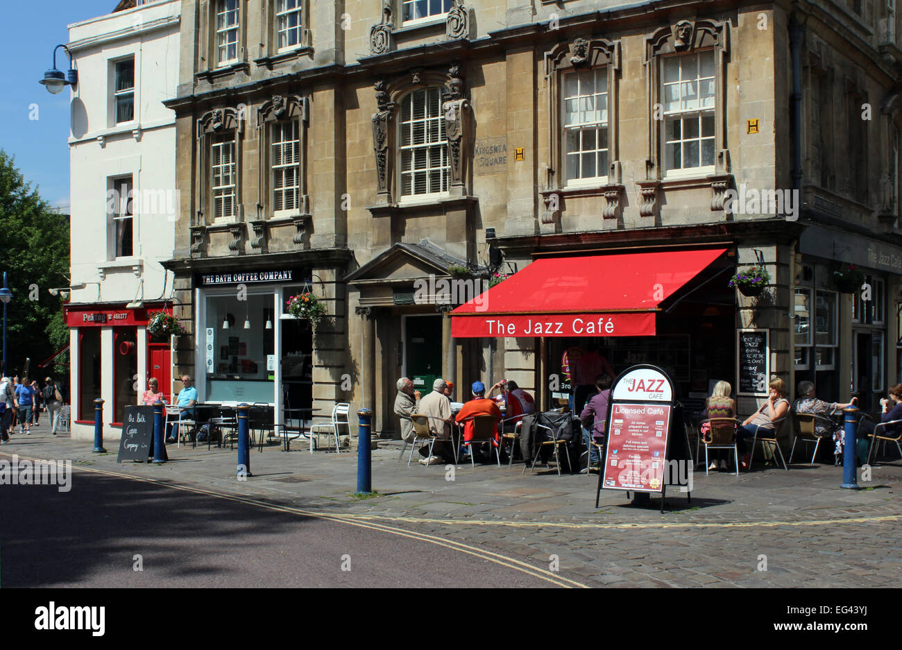 Avon Angleterre Bath un café de la chaussée en place Kingsmead Peter Baker Banque D'Images
