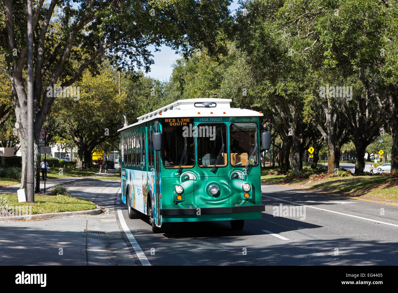 I-Ride Trolley iconique qui voyage le long de International Drive, Orlando, Floride, l'Amérique Banque D'Images