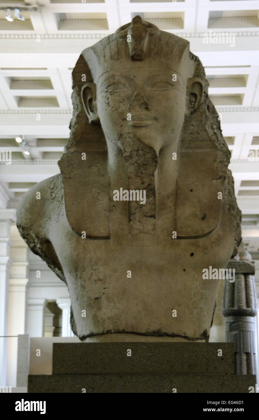 Amenhotep III, également connu sous le nom d'Aménophis le Magnifique. Pharaon sur la xviiième dynastie. À propos de 1386-1349 BC. Nouvel Empire égyptien. Statue colossale. À partir de Thèbes. British Museum. Londres. L'Angleterre. United Kingdom. Banque D'Images