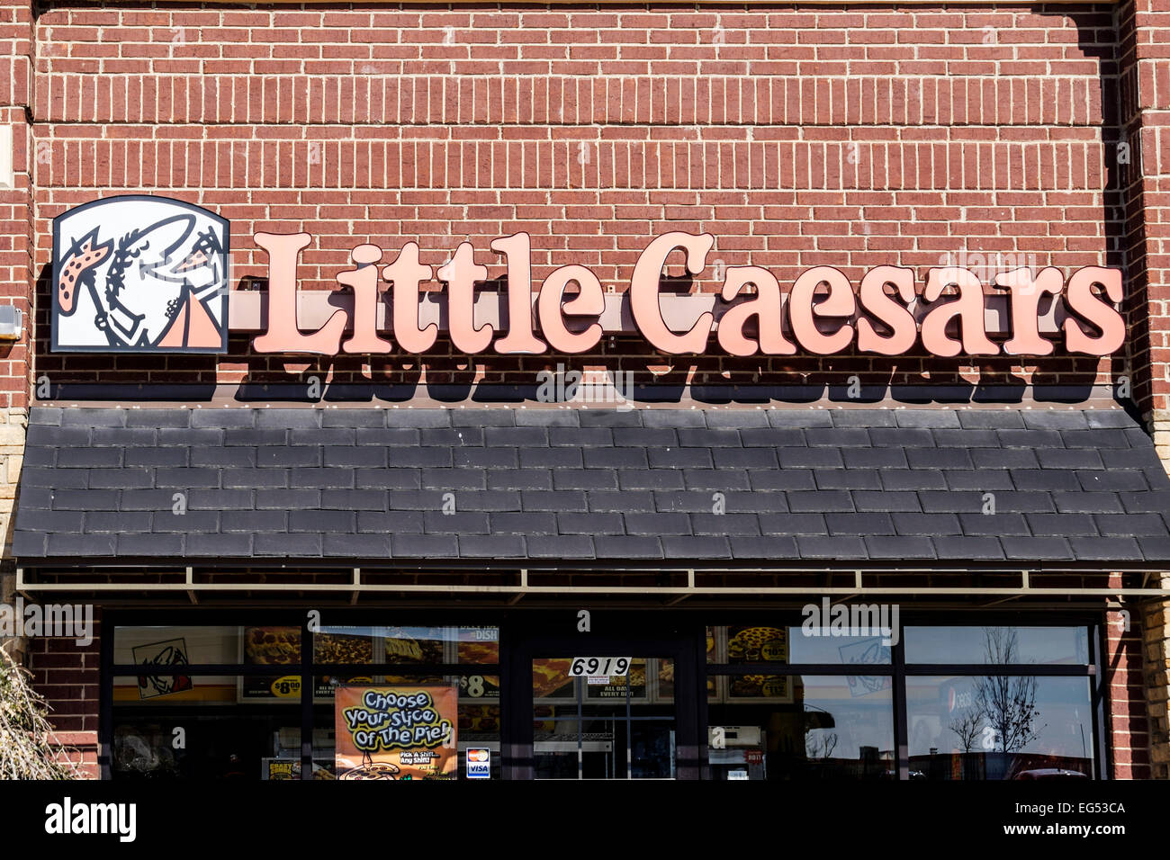 Pizzeria Little Caesars storefront à Oklahoma City, Oklahoma, USA. Banque D'Images