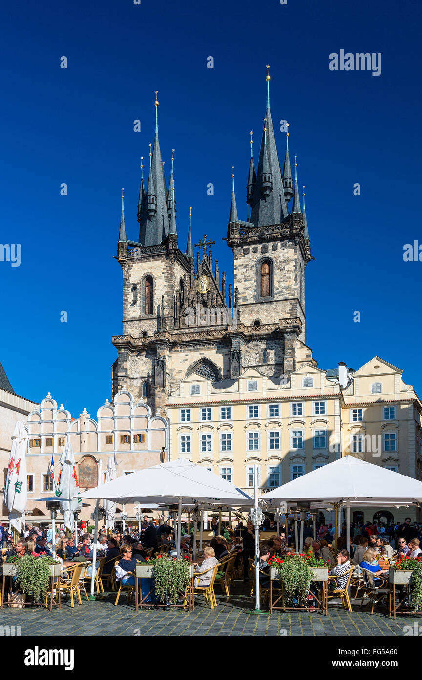 La place de la vieille ville, avec dix Church, Prague Banque D'Images