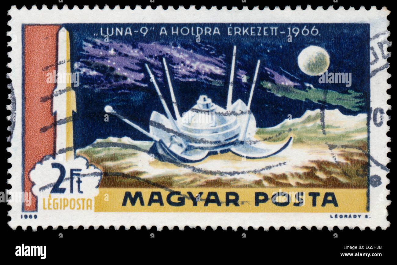 Hongrie - circa 1969 : timbre imprimé en Hongrie à partir de la '1er homme sur la Lune' montre Luna-9, vers 1969. Banque D'Images