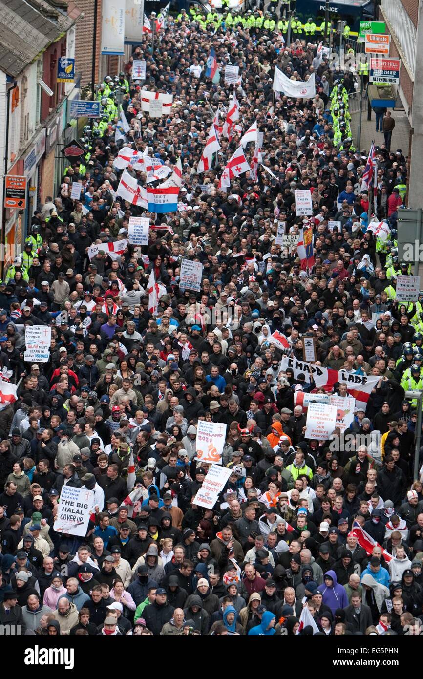 Une Ligue de défense anglaise (EDL) Manifestation à Londres, en Angleterre. Les membres de l'EDL a tenu une manifestation statique à Londres Banque D'Images