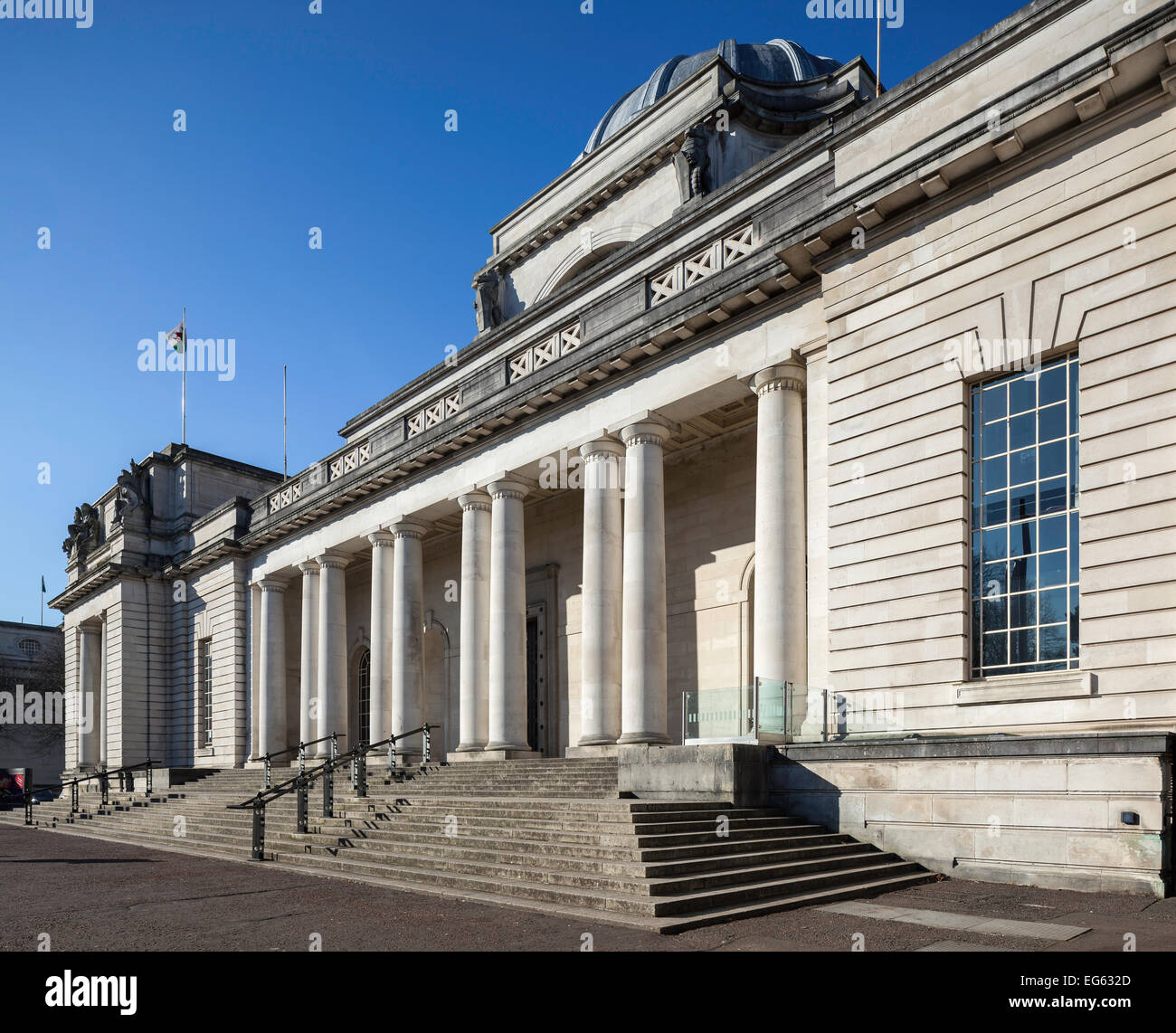 Portique d'entrée de la National Museum of Wales, Cardiff Banque D'Images
