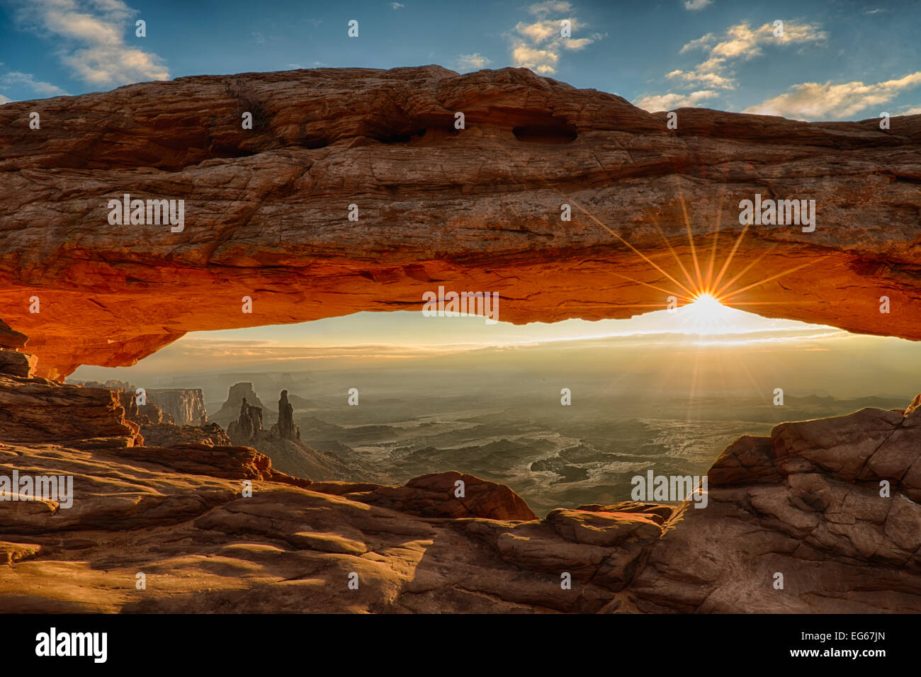 Mesa Arch Matin Sunburst Banque D'Images