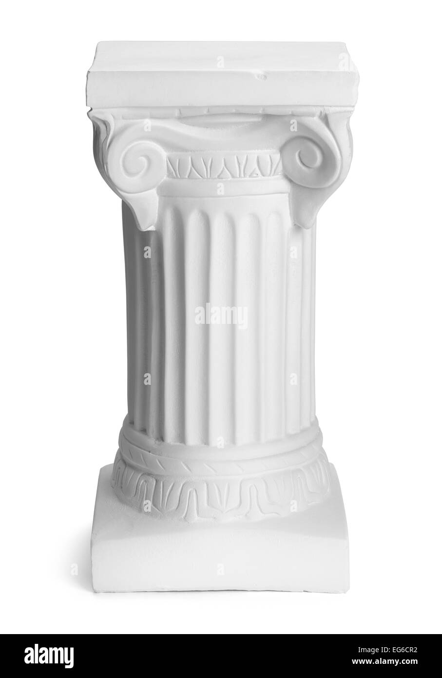 Petite colonne corinthienne pilier isolé sur fond blanc. Banque D'Images