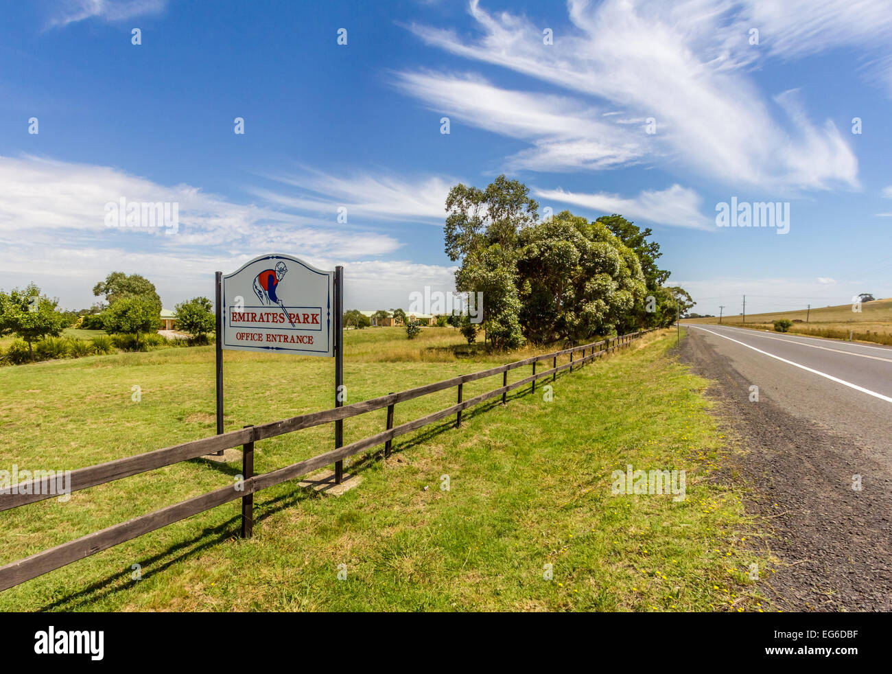 Unis Park cheval haras de pur-sang à l'entrée Toolen Vale, Victoria, Australie. Banque D'Images