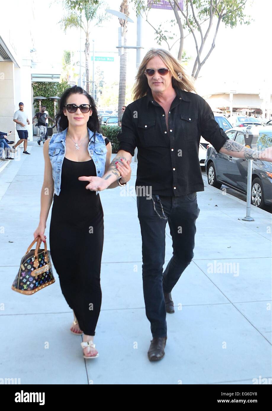 Sebastian Bach repéré avec sa nouvelle petite amie sur une promenade dans Los Angeles avec : Sebastian Bach Où : Los Angeles, California, United States Quand : 15 août 2014 Banque D'Images