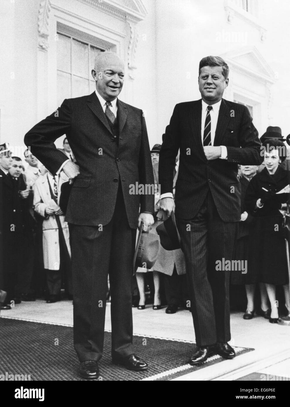 Le président Dwight Eisenhower et le président élu John Kennedy avant leur réunion de transition. Le 6 décembre 1960. - BSLOC  2014 (14 49) Banque D'Images