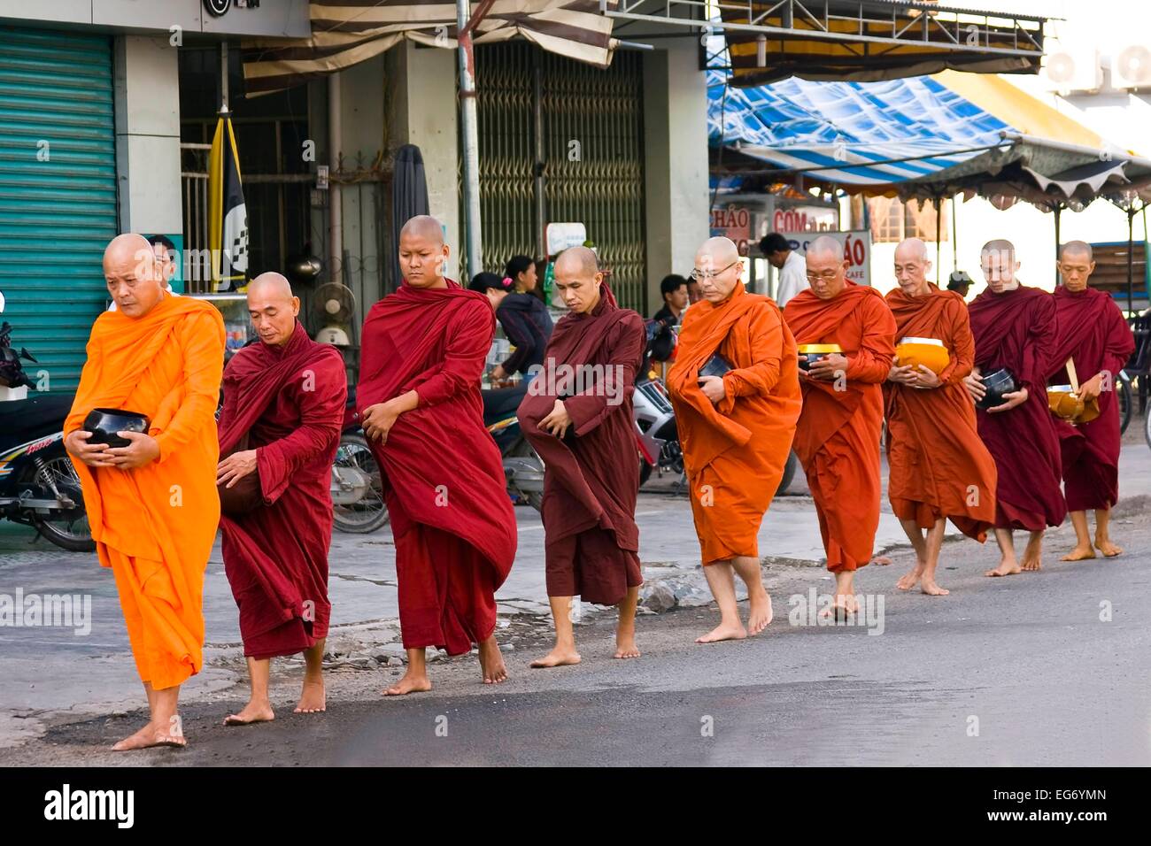 Des moines bouddhistes à Ho Chi Minh City, Vietnam. Banque D'Images
