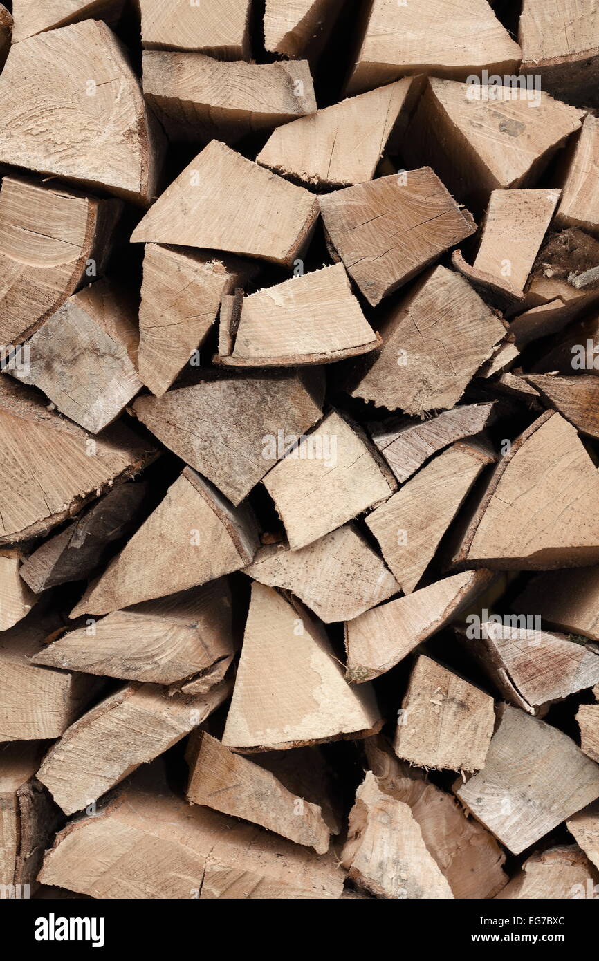 Pile de bois de feu, la vue de couper des morceaux texturés Banque D'Images