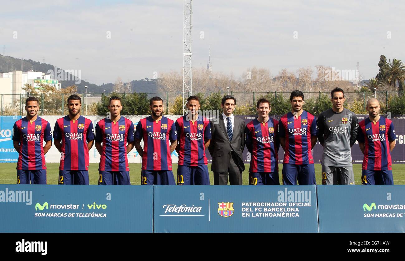 Barcelone, Espagne. Feb 18, 2015. L'équipe de FC Barcelone sur l'affichage. Barcelone ont accepté de vendre leurs droits TV pour la saison 2015-2016 de Telefonica dans un accord d'une valeur a rapporté 140 millions d'euros. Line-up Tam : Action Crédit Plus Sport/Alamy Live News Banque D'Images