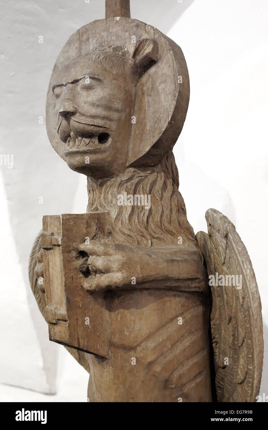 Lion, sculpture en bois, allégorie de l'Évangéliste, Monastère de Saint Euthymius, Suzdal, région de Vladimir, Russie Banque D'Images