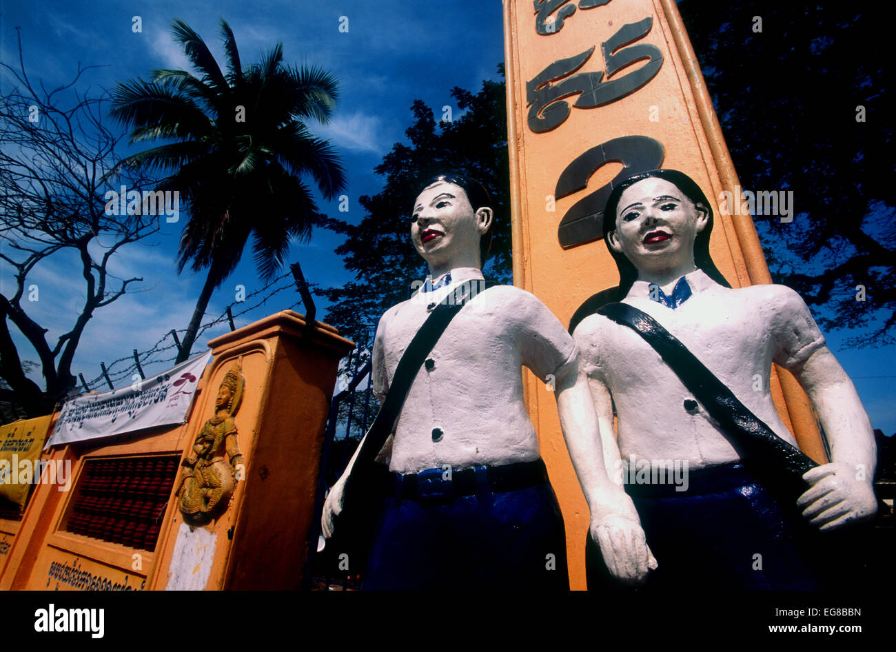 Des statues à l'école cambodgienne,porte d'entrée Cambodge Banque D'Images