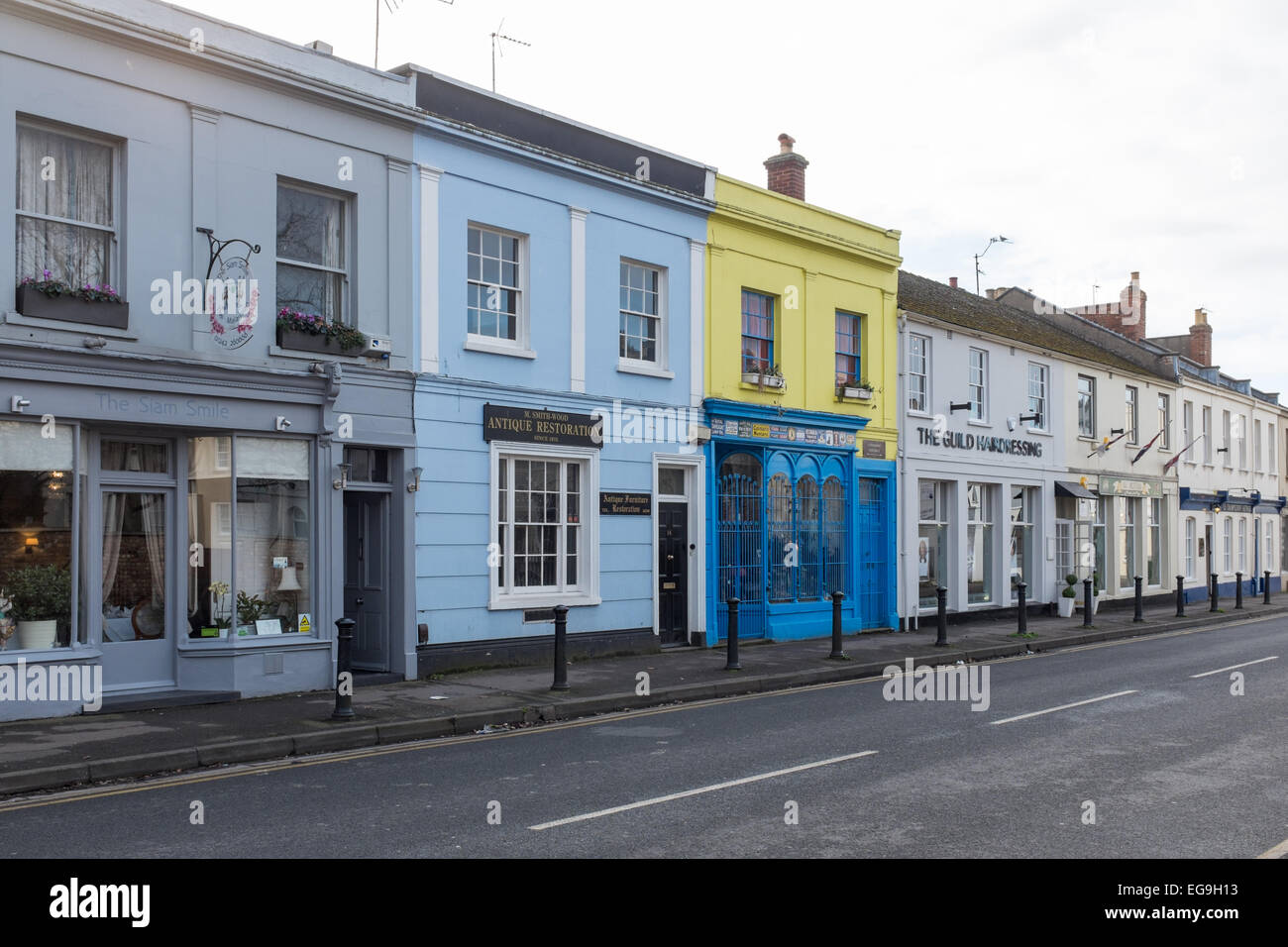 Boutiques et restaurants de Suffolk Road, Cheltenham Banque D'Images