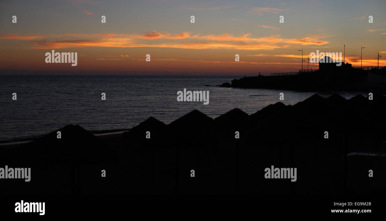 Mijas Plage, Coucher de soleil d'hiver Banque D'Images