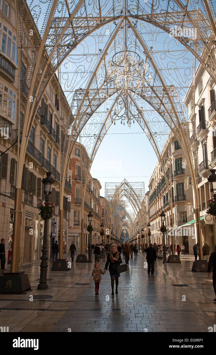 Centre-ville rue avec des décorations de Noël, Calle Molino Lario , Malaga, Espagne Banque D'Images