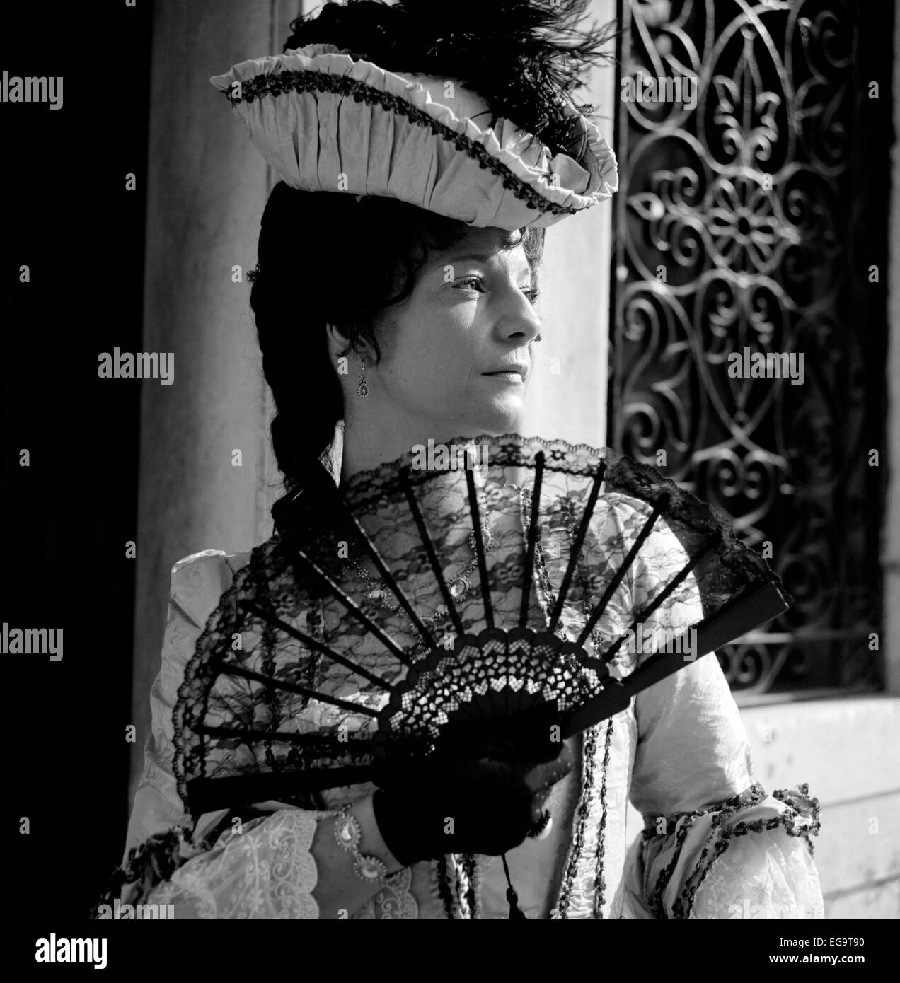 Masque pendant le baroque carnaval vénitien Banque D'Images