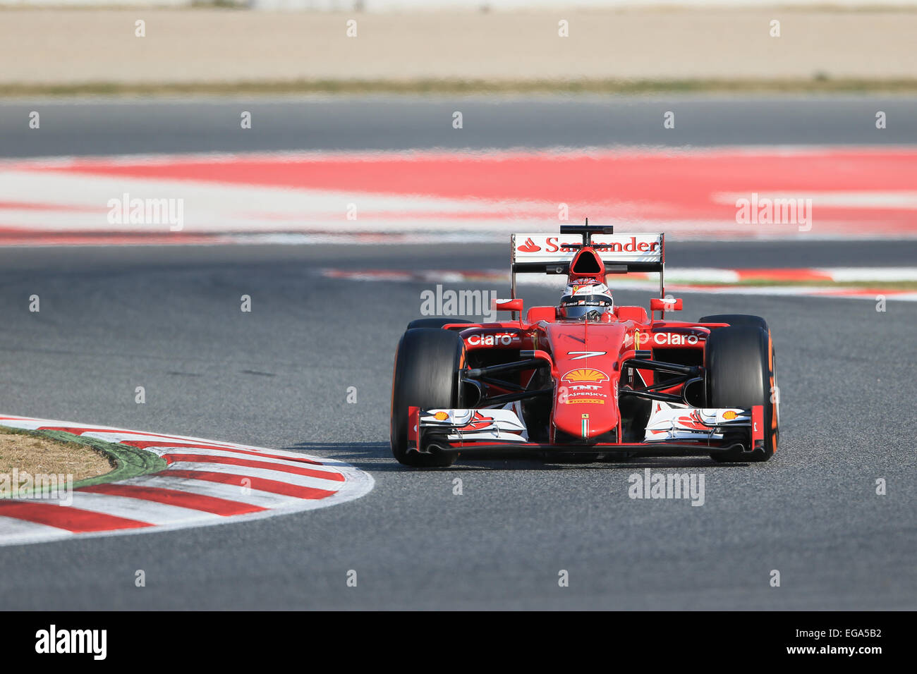 Barcelone, Espagne. Feb 20, 2015. Pilote de la Scuderia Ferrari, Kimi Raikkonen prend le contrôle au cours de la deuxième journée de la NCB F1 test d'hiver : Action Crédit Plus Sport/Alamy Live News Banque D'Images