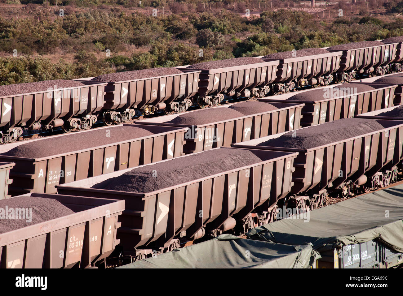 Le minerai de fer sur wagons à Saldanha Bay Western Cape Afrique du Sud Banque D'Images