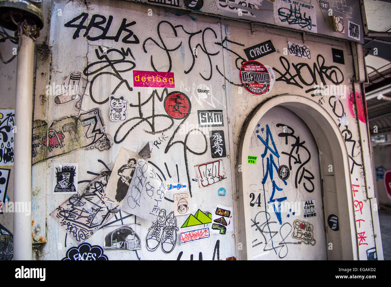 Porte WallPaper, Autocollants, Geisha, Japonais, Japon, Art Urbain, Design,  Cool, Anime, Graffiti, Wall Art, Street Art, Wall Paper, Decal, Mural -   France