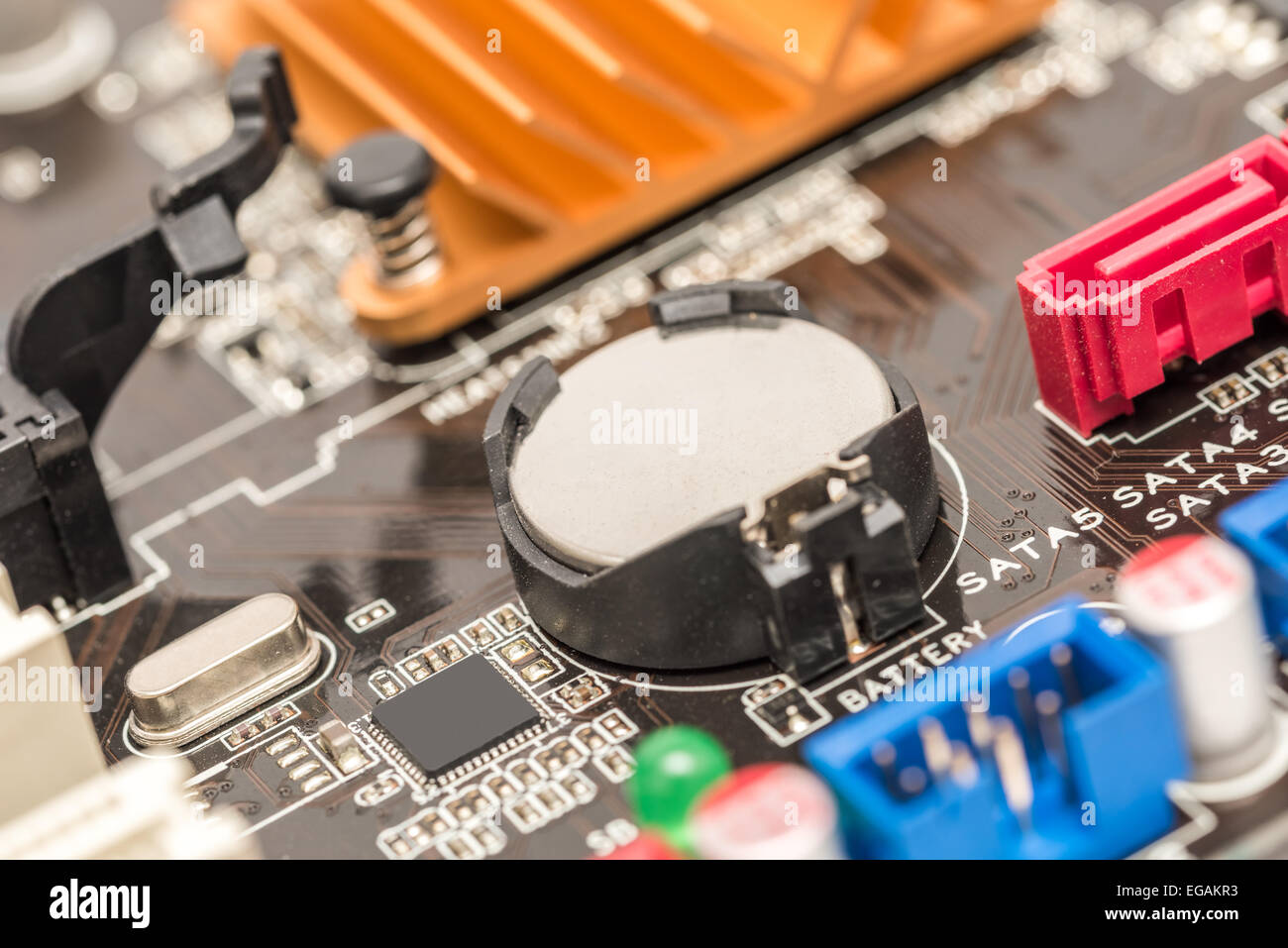Pile bouton au lithium sur la carte mère Photo Stock Alamy