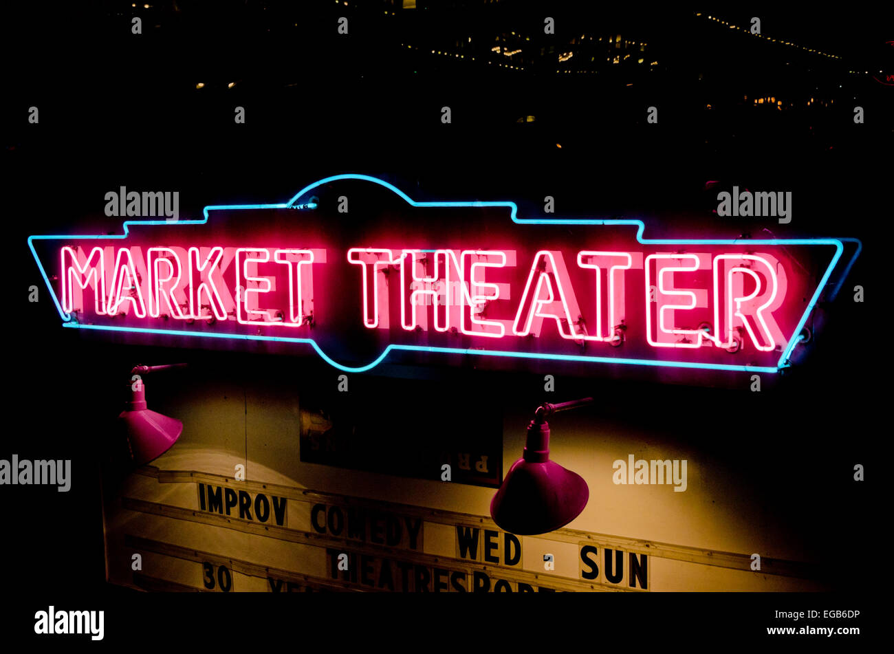 Théâtre du Marché en néon dans Pikes Market, Seattle WA, USA Banque D'Images