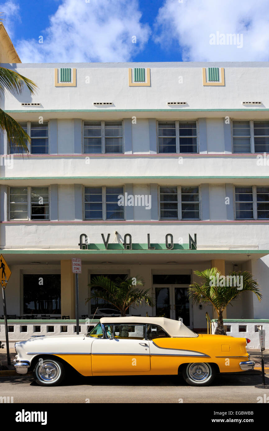 La conception de bâtiments Art déco sur Ocean Drive, à South Beach Miami, Floride, USA Banque D'Images