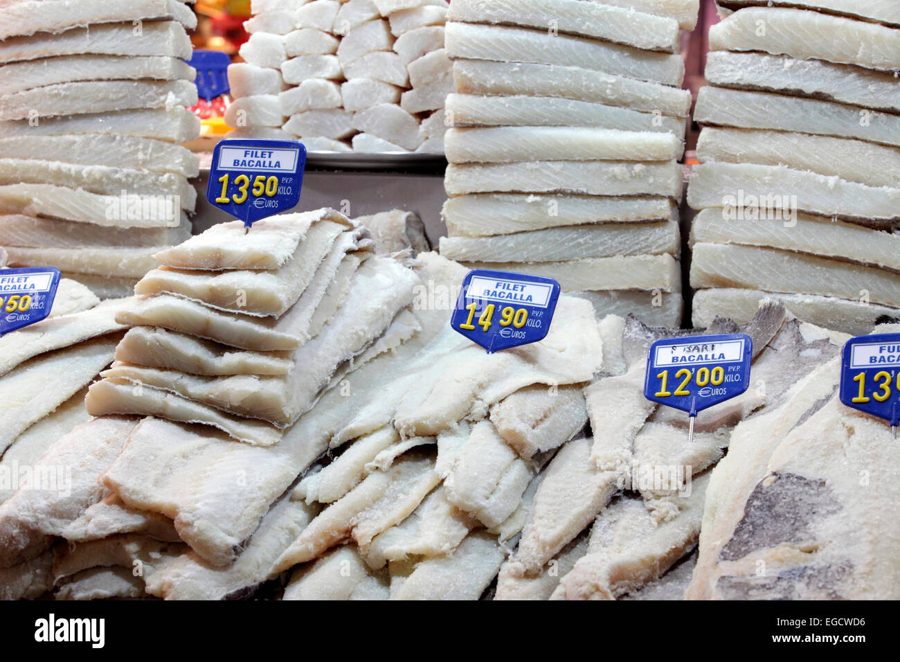 Bacalhau, séchés, salés, de la morue pour la vente au marché intérieur Barcelone, Espagne Banque D'Images