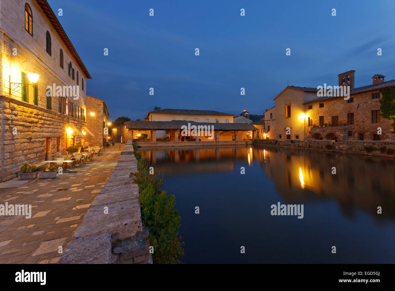 Ancien village de Bagno Vignoni avec eaux thermales, 16e siècle, l'Hotel Restaurant Le Therme, Bagno Vignoni, Val d'Orcia, Val d'Orcia, UNESCO World Heritage Site, province de Sienne, Toscane, Italie, Europe Banque D'Images