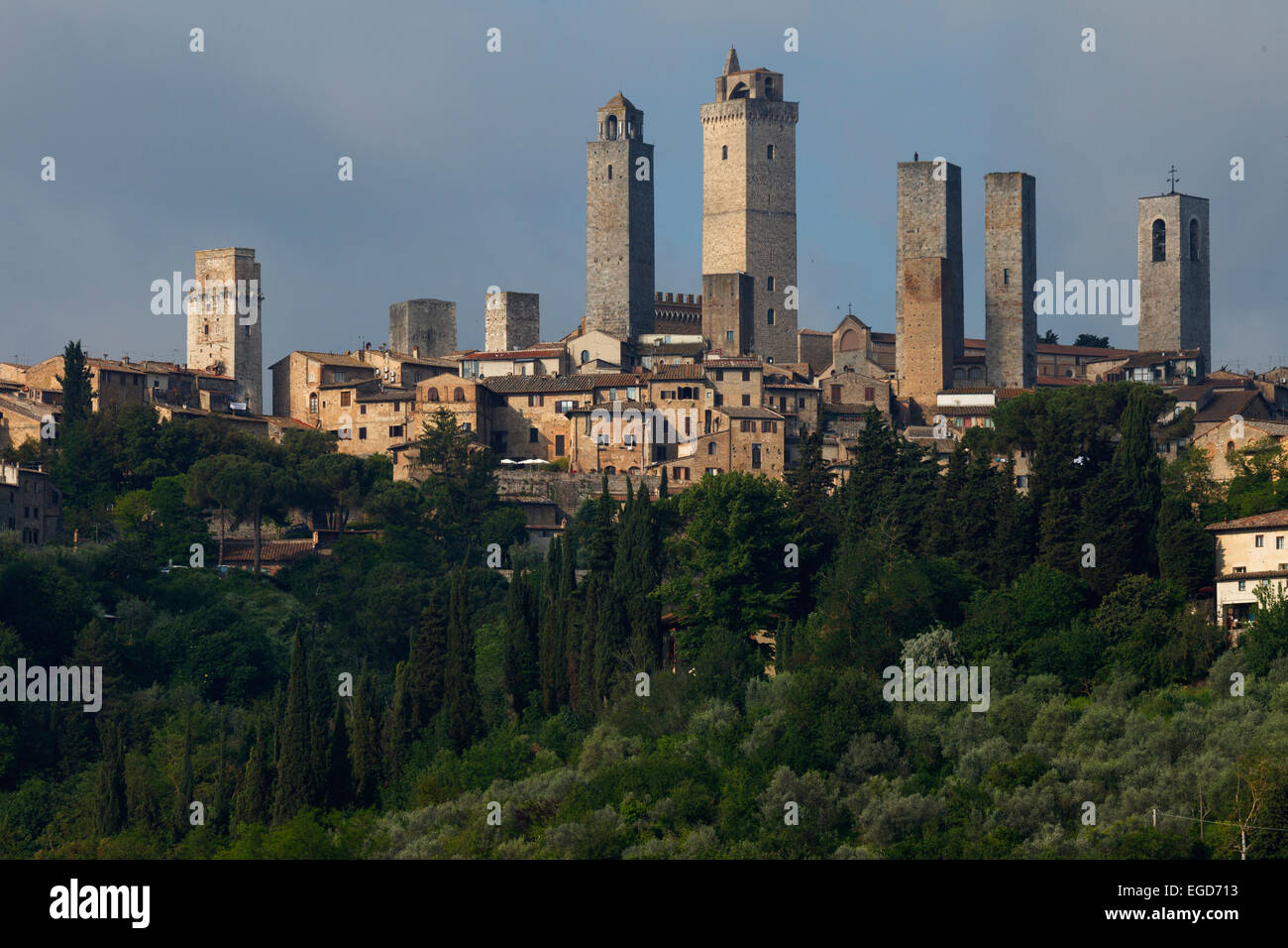 Cityscape avec tours, San Gimignano, hill town, UNESCO World Heritage Site, province de Sienne, Toscane, Italie, Europe Banque D'Images
