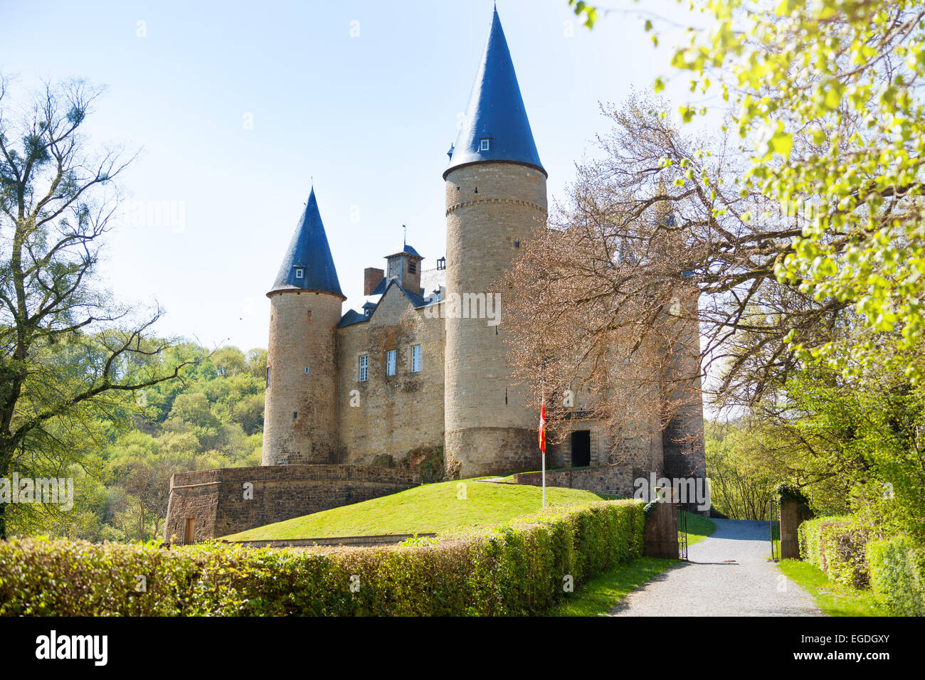 Belle vue sur le château de Veves pendant journée ensoleillée Banque D'Images