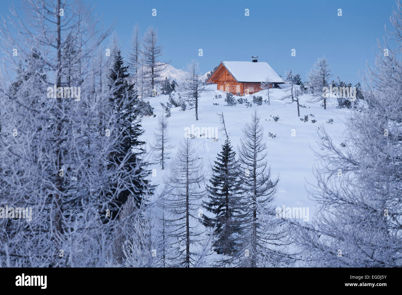 Refuge de montagne solitaire, Satteleck Roetelstein, Dachstein, Massiv, Styrie, Autriche Banque D'Images