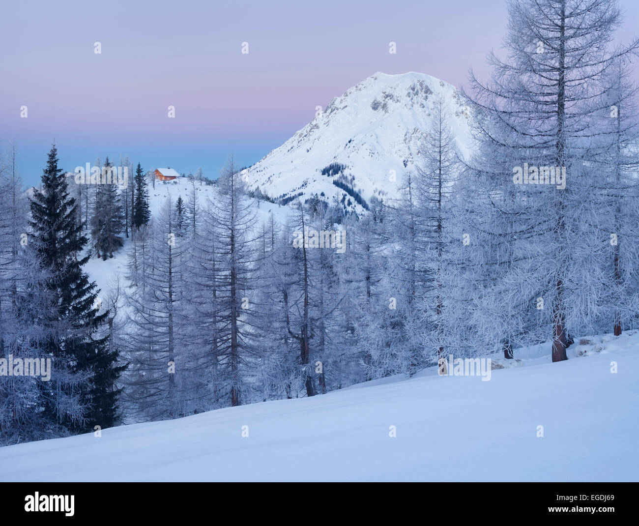 Refuge de montagne solitaire, Satteleck Roetelstein, Dachstein, Massiv, Styrie, Autriche Banque D'Images