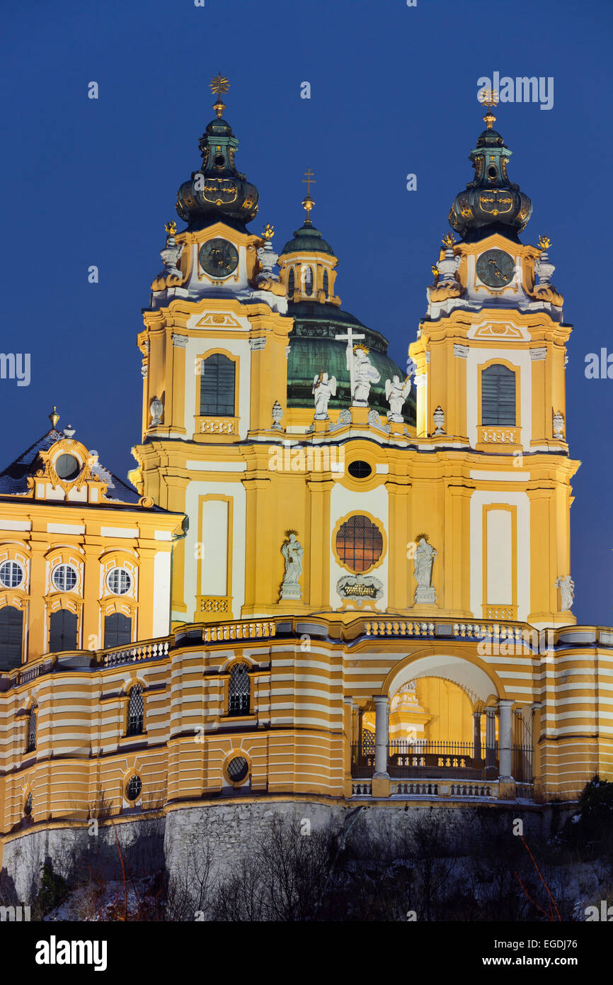 Benediktine la nuit, l'Abbaye de Melk, l'Abbaye de Melk an der Donau, Wachau, Basse Autriche, Autriche Banque D'Images