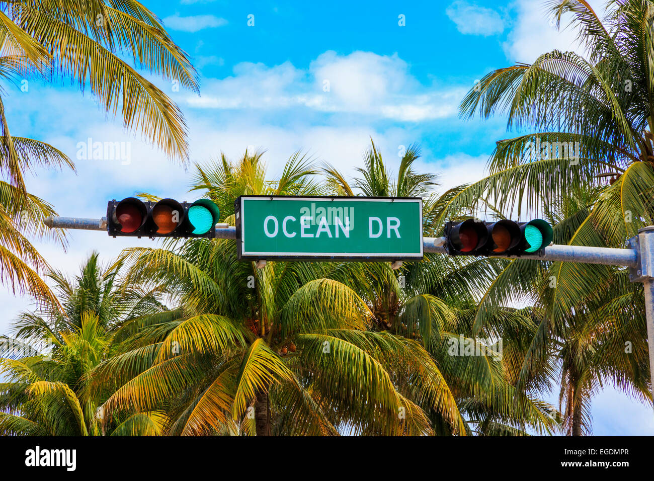 Ocean Drive road sign sur l'autoroute sur South Beach, Miami, Floride, USA Banque D'Images