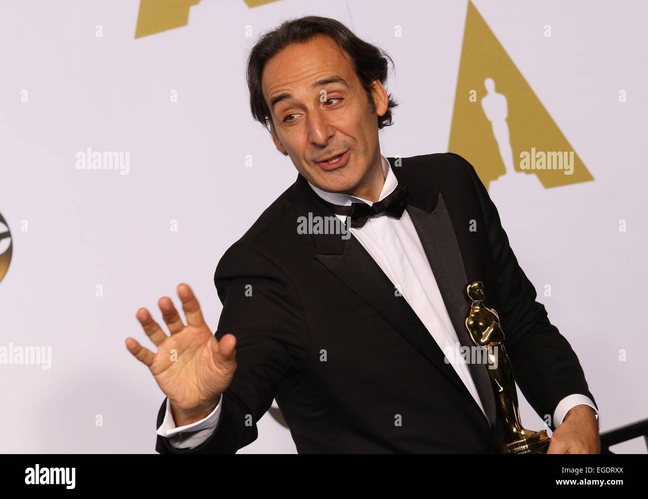 Alexandre Desplat dans la salle de presse pour la 87e soirée des Oscars Oscars 2015 - Press Room 3, le Kodak Theater à Hollywood et Highland Center, Los Angeles, CA, le 22 février 2015. Photo par : James Atoa/Everett Collection Banque D'Images