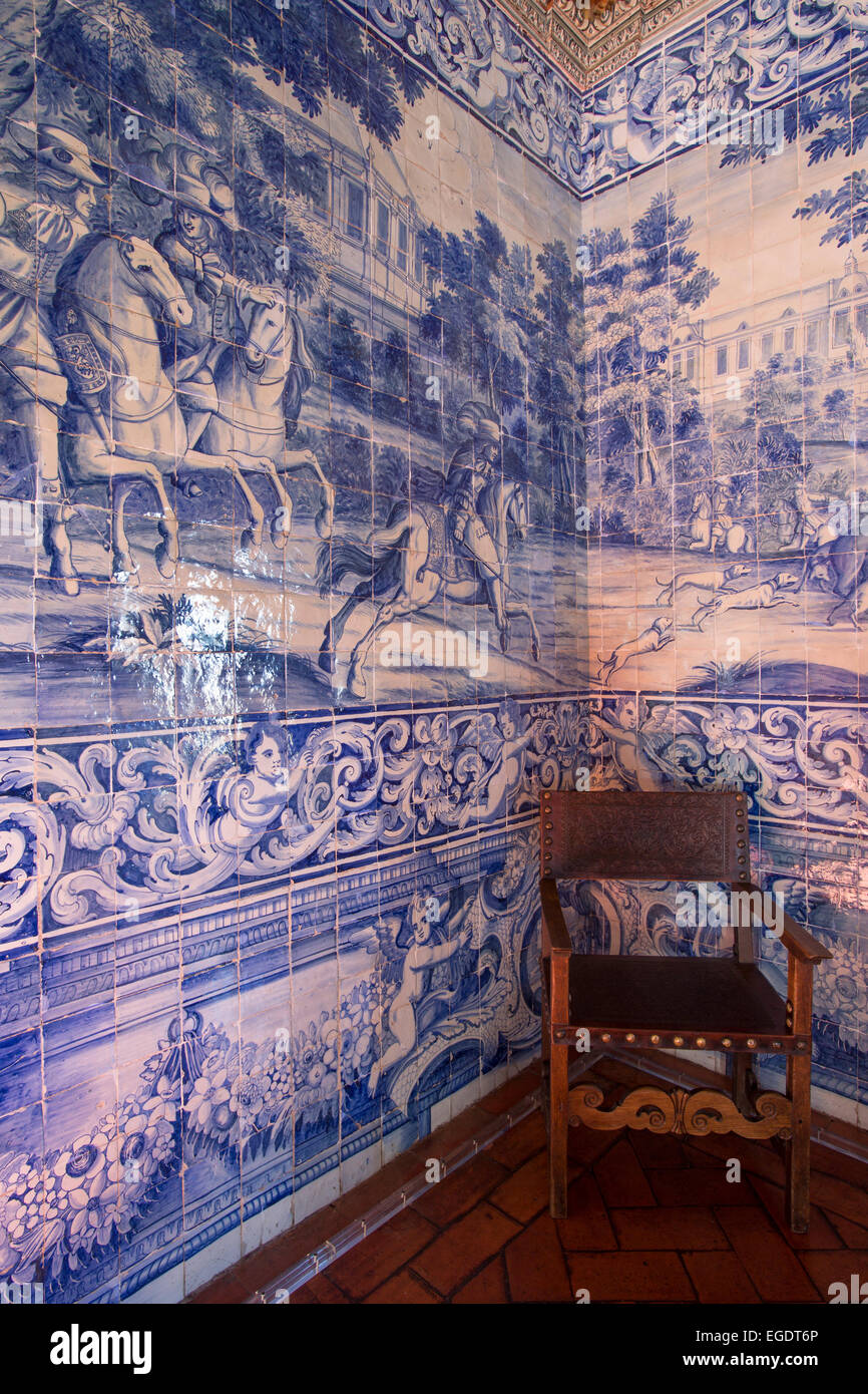 Président et tuiles azulejo en salle des blasons au Palais National de Sintra (Palais National de Sintra), Sintra, Portugal, Estremadura Banque D'Images