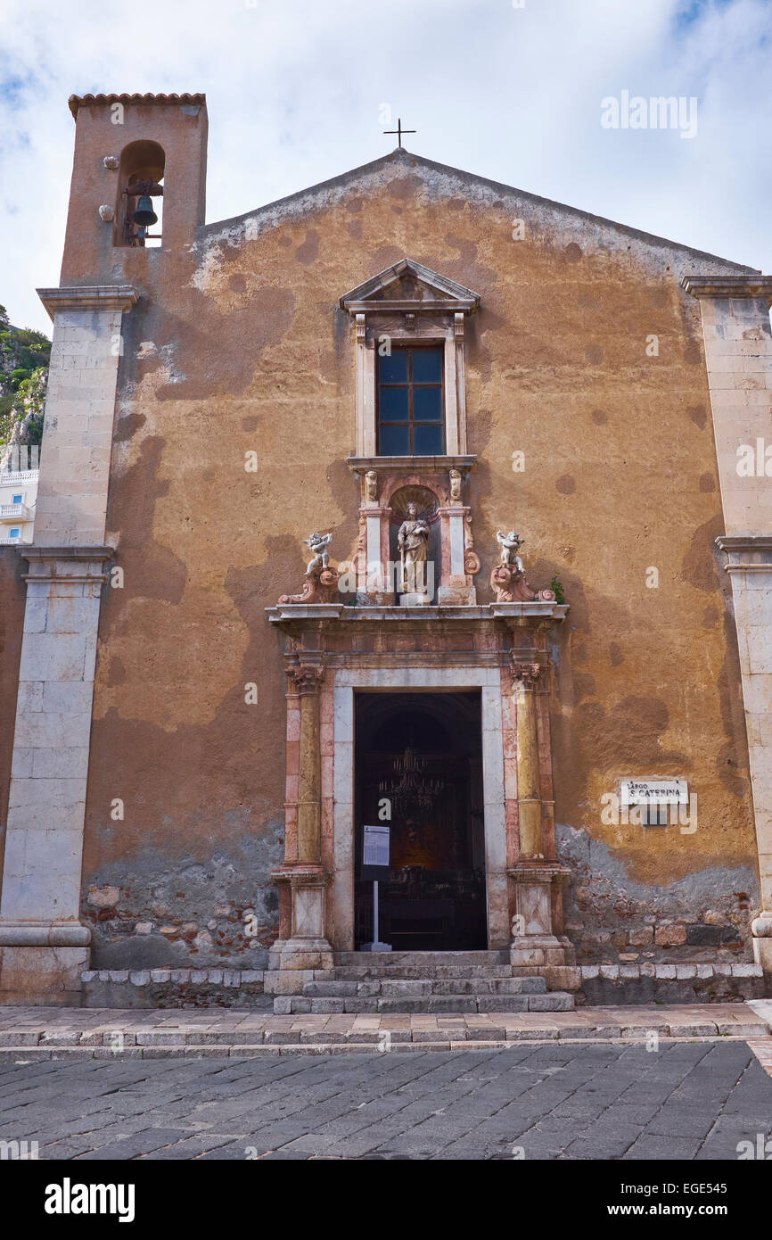 L'église de Sainte Catherine d'Alexandrie à Taormina, Largo S Caterina. Sicile, Italie. L'Italien du Tourisme, vacances et voyages Desti Banque D'Images