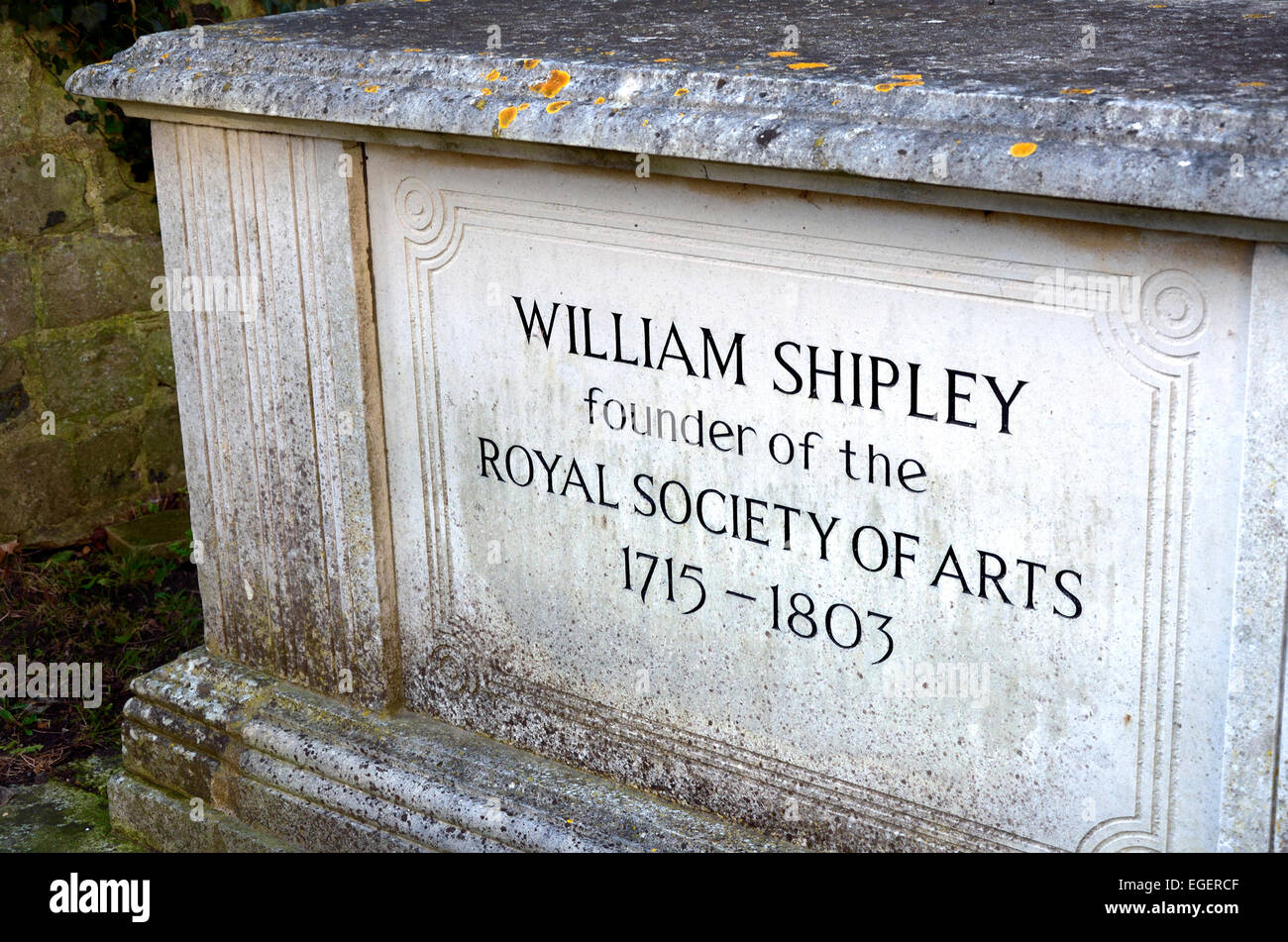 Maidstone, Kent, Angleterre, Royaume-Uni. Cimetière de l'église All Saints ; tombe de William Shipley, fondateur de la Royal Society of Arts Banque D'Images