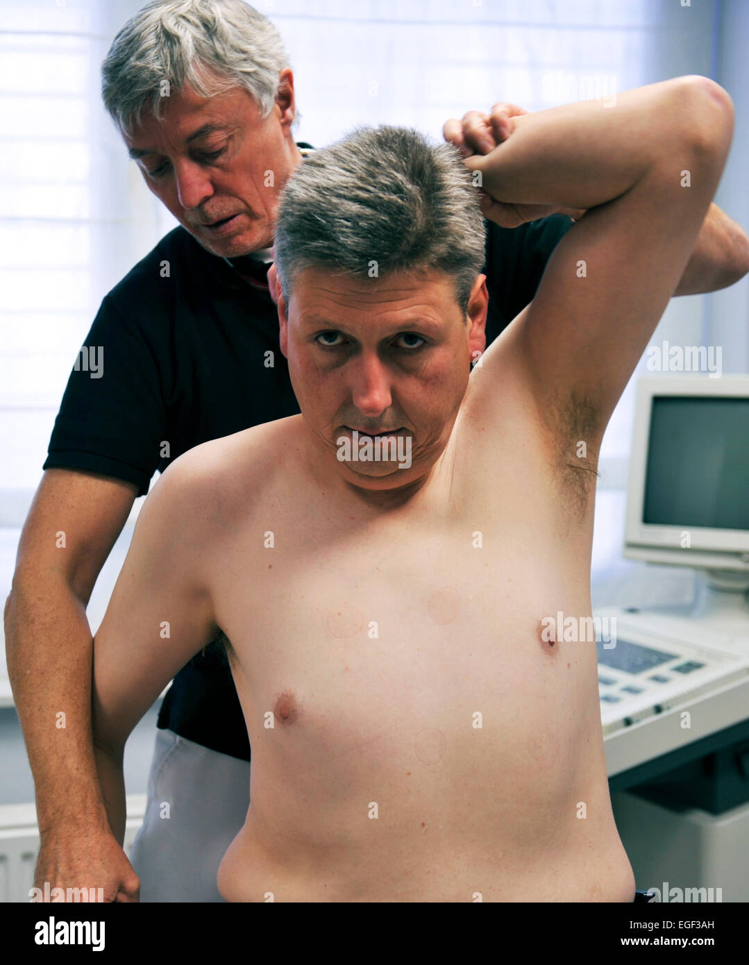 Même une famille de la pratique d'un médecin généraliste peut être une bonne spécialisation. Ce GP est une grande ville de l'un des principaux sports medicin Banque D'Images
