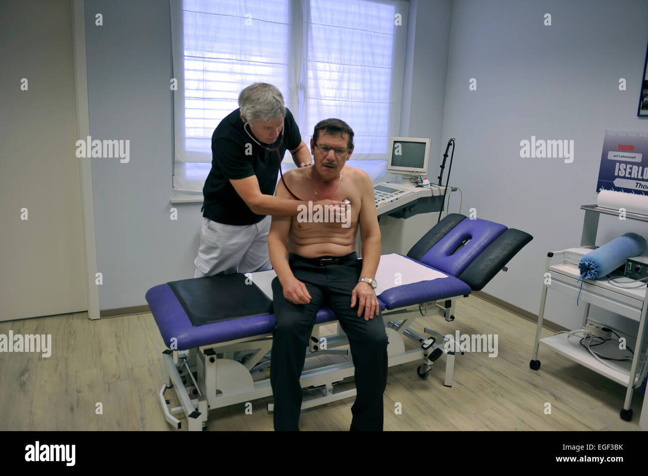 Même une famille de la pratique d'un médecin généraliste peut être une bonne spécialisation. Ce GP est une grande ville de l'un des principaux sports medicin Banque D'Images