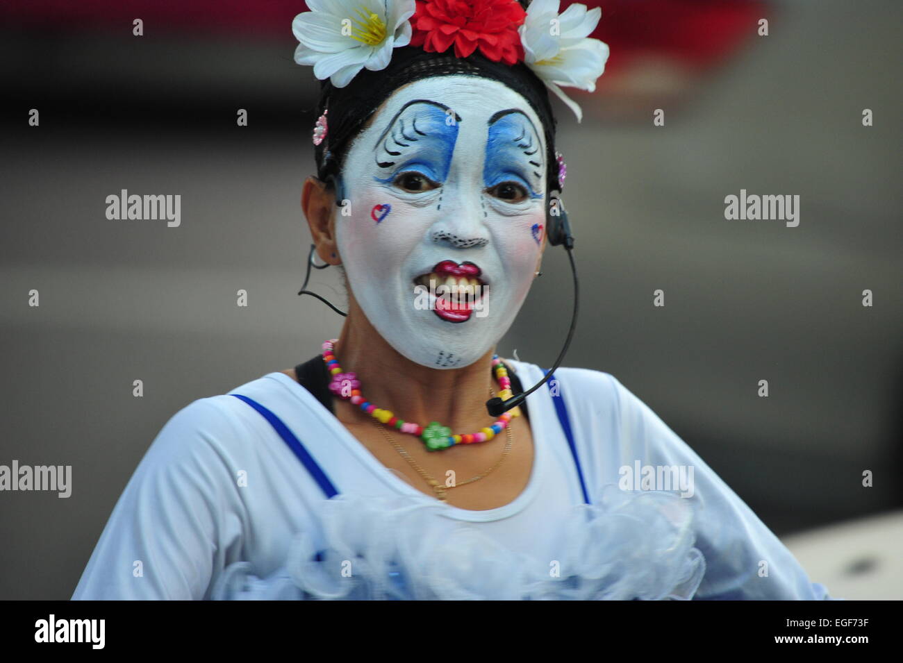 Artiste de rue, c'est chanter pour l'argent, Bangkok, Thaïlande. Banque D'Images