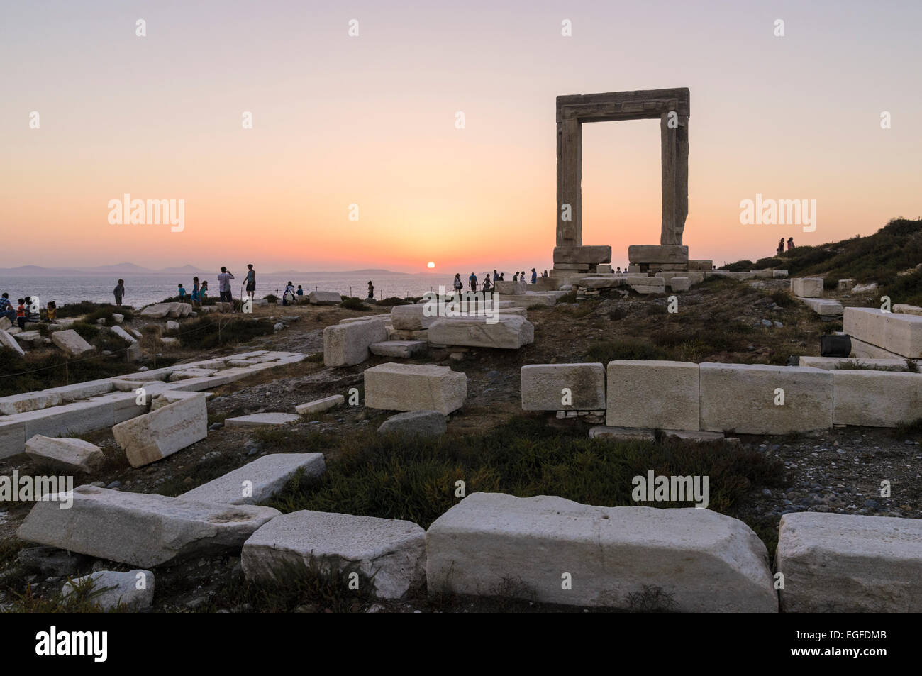 Temple d'Apollon Arch sur l'îlot de Palatia, l'île de Naxos, Grèce Banque D'Images