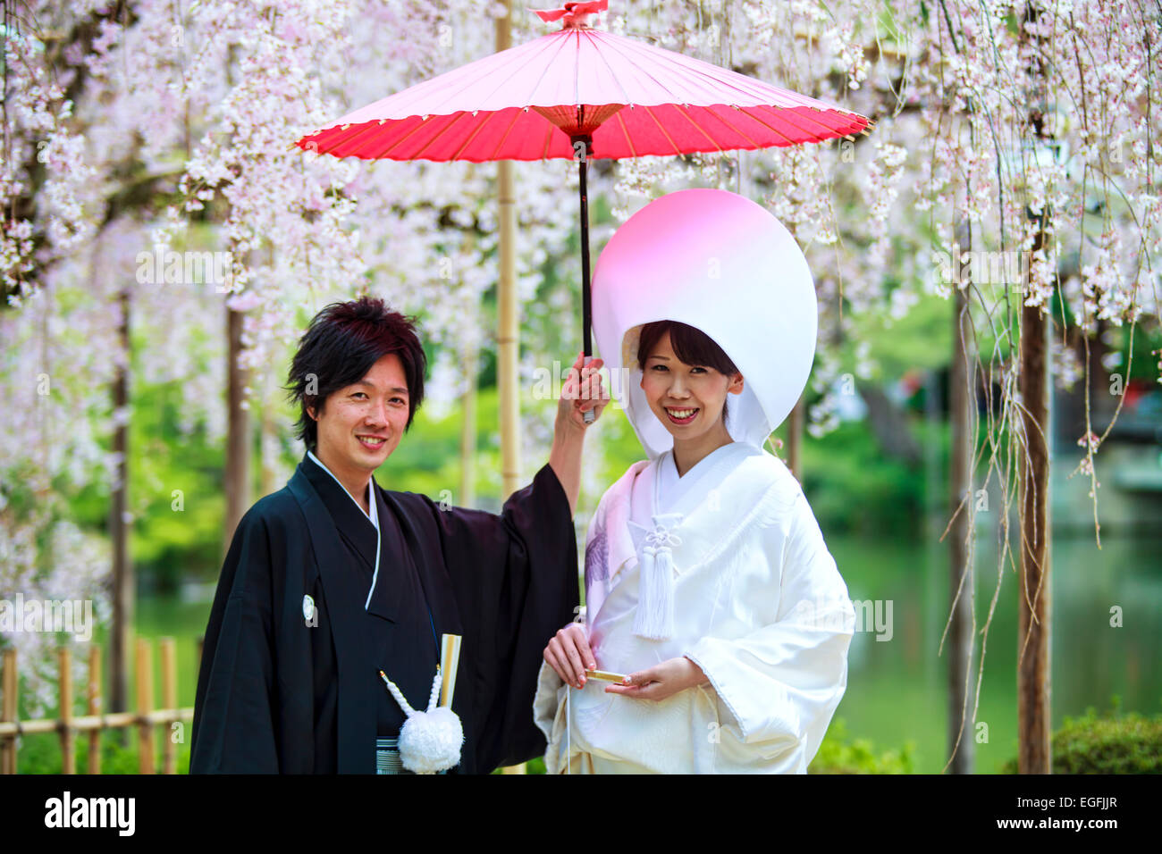 KYOTO, JAPON-12 avril : Célébration d'un mariage typique au Japon le Avril 12,2013 à Kyoto, Japon Banque D'Images