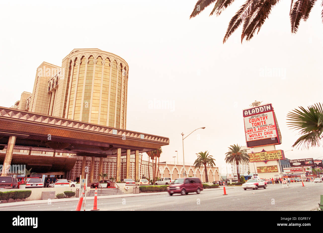 LAS VEGAS, NV - 10 NOVEMBRE - l'entrée de l'Aladdin Hotel de Las Vegas, Nevada, le 10 novembre 1997. Banque D'Images